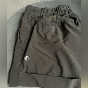 Lululemon Spring Break Away Short II Black Drawstring 10